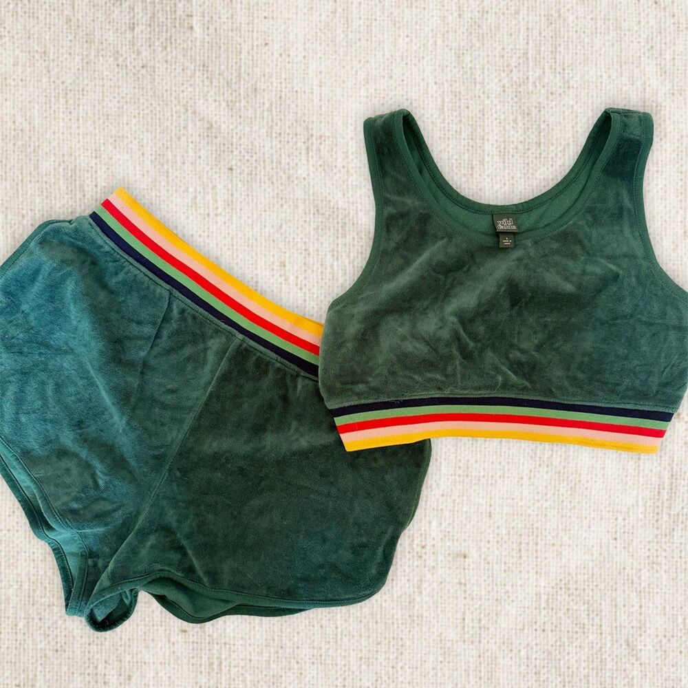 Wild Fable Green Velour Stripe Two Piece Set Crop Bra S Shorts M Mismatched
